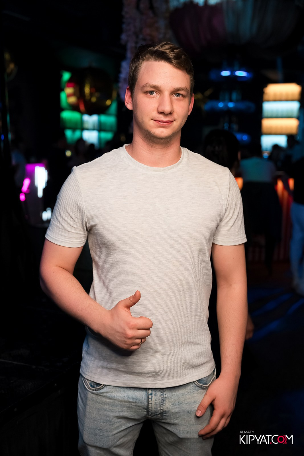 UYAT EMES BAR. КИПЯТКОМ АЛМАТЫ!