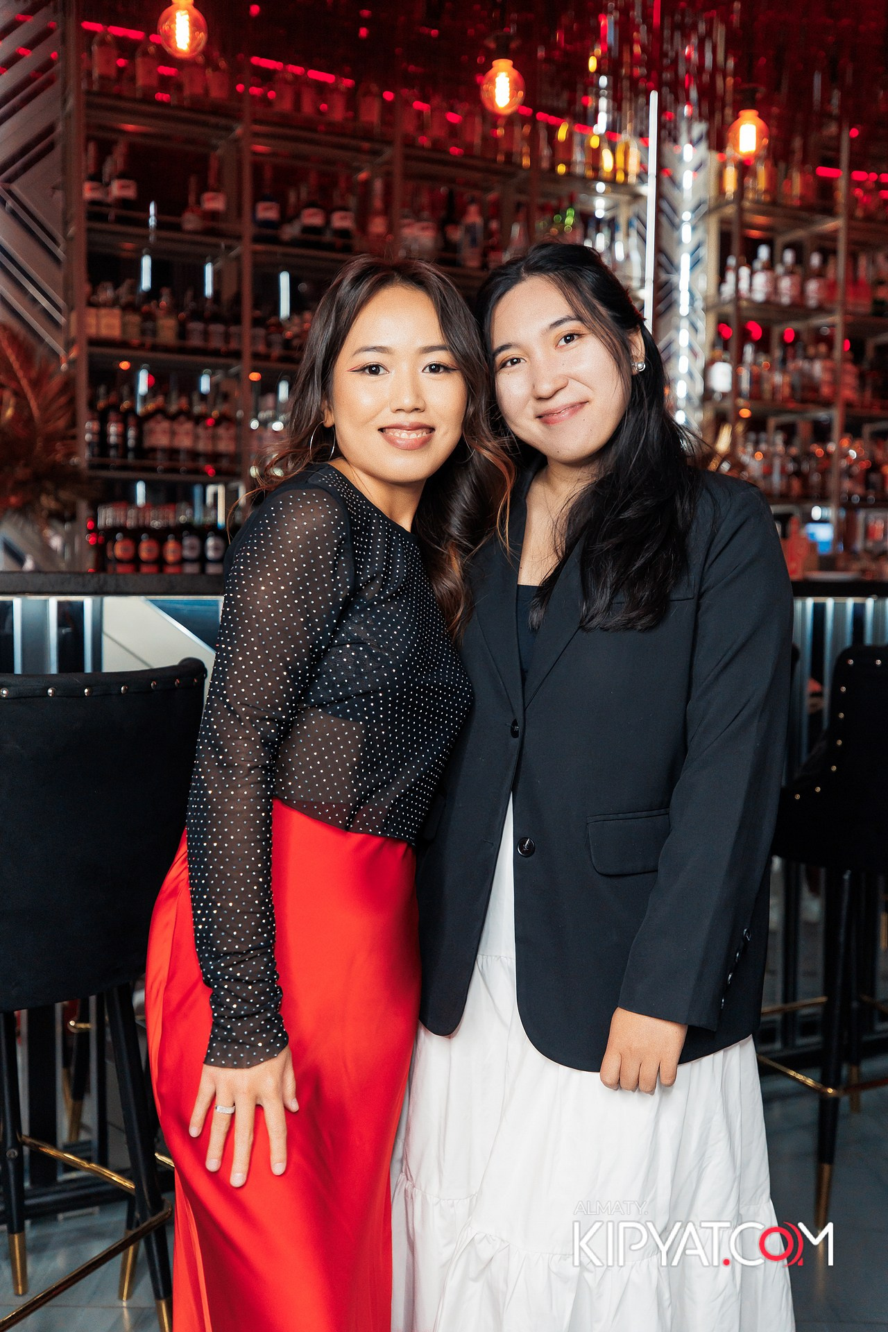 Friends bar & terrace. КИПЯТКОМ АЛМАТЫ!