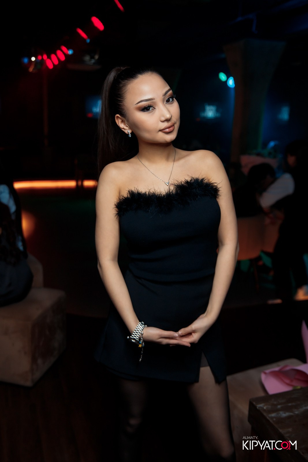 LAUREATE KARAOKE HALL. КИПЯТКОМ АЛМАТЫ!