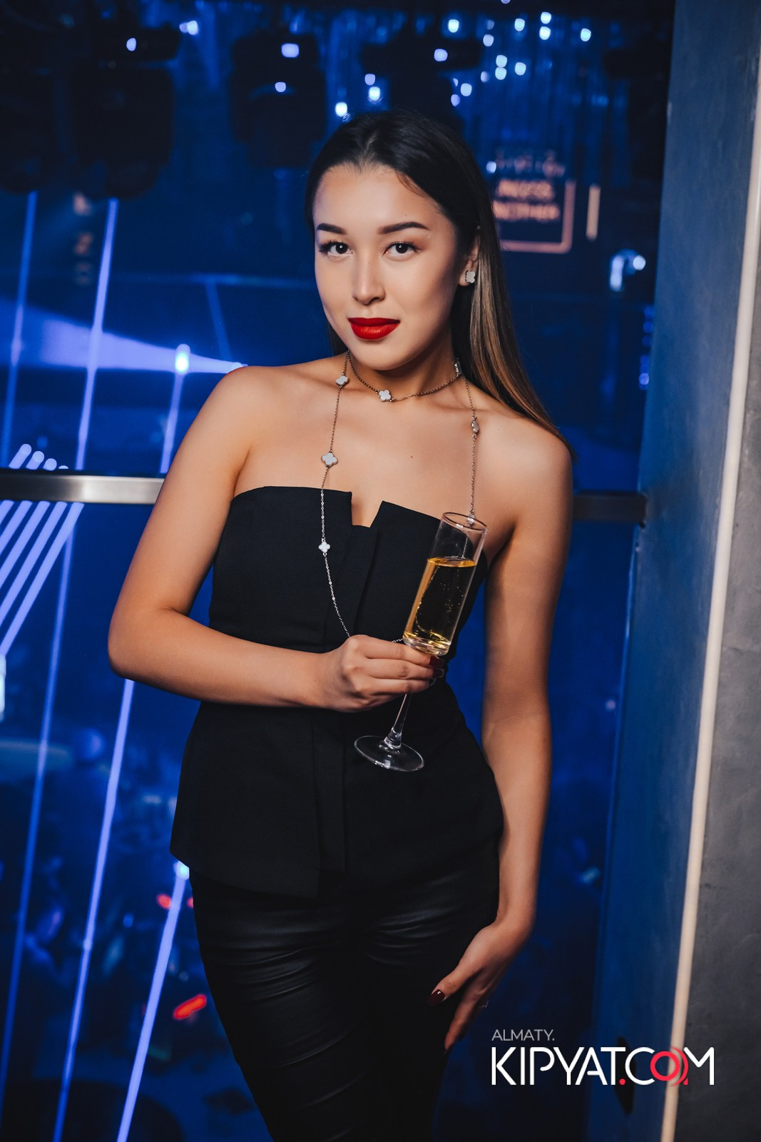 SANTA BARBARA — ВЫСТУПЛЕНИЕ ОЛЬГИ СЕРЯБКИНОЙ. КИПЯТКОМ АЛМАТЫ!