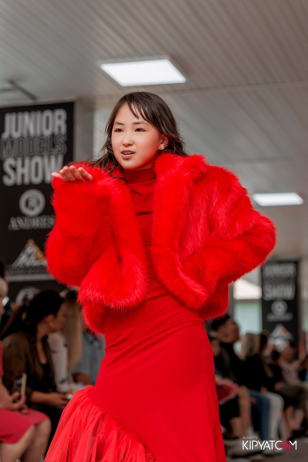 JUNIOR FASHION SHOW. КИПЯТКОМ АЛМАТЫ!
