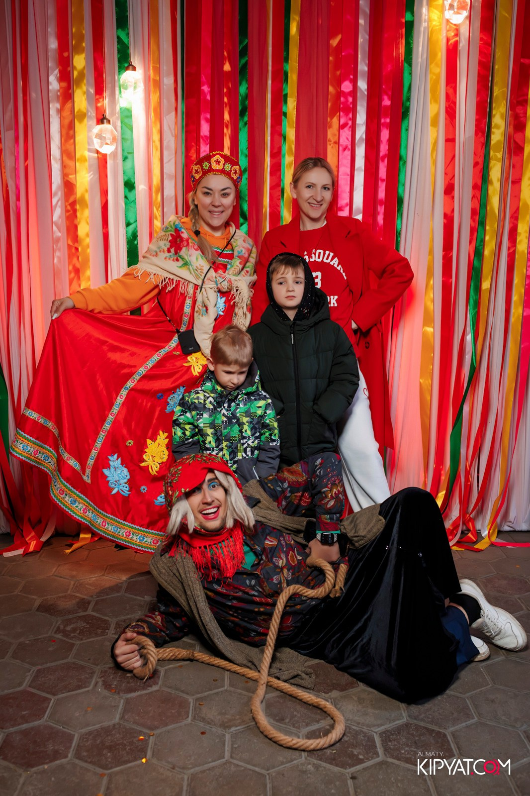 МАСЛЕНИЦА В THE WALL STREET KARAOKE. КИПЯТКОМ АЛМАТЫ! Фотосъемка мероприятий в Алматы