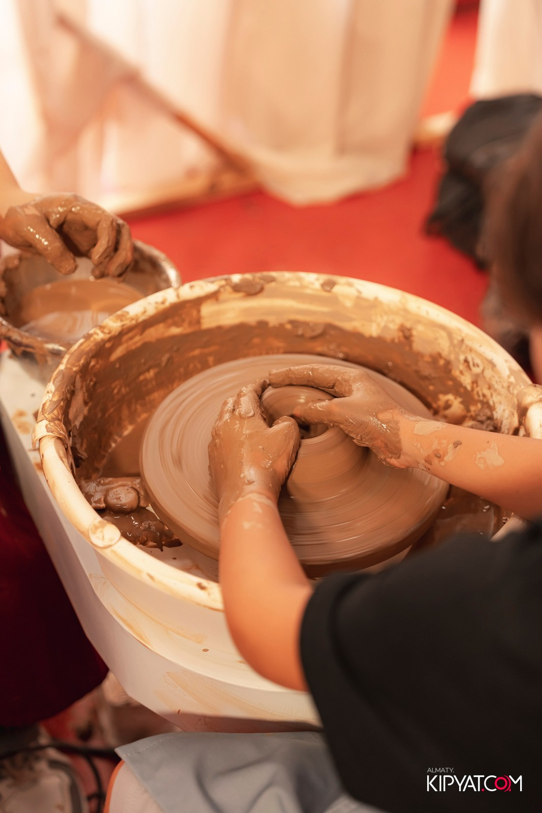 ETHNO POP-UP STORE, SABANTOI B SADU ARENA. КИПЯТКОМ АЛМАТЫ!