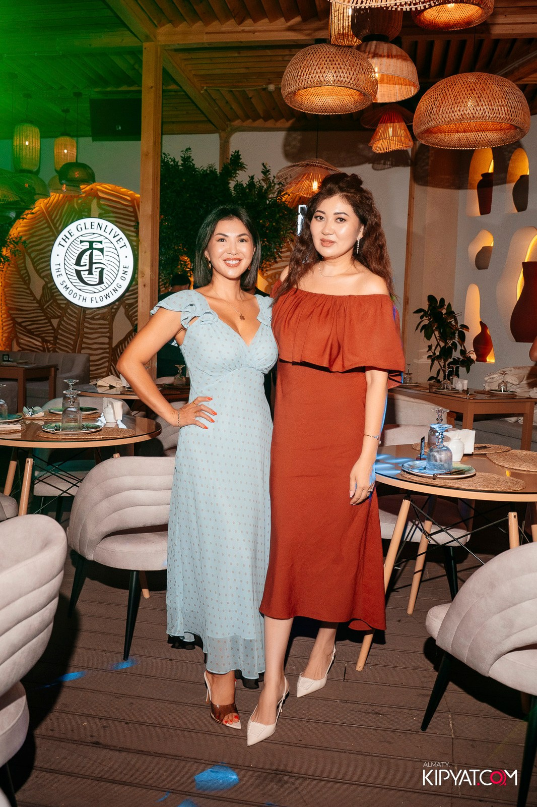 MOOD KARAOKE & TERRACE. КИПЯТКОМ АЛМАТЫ!