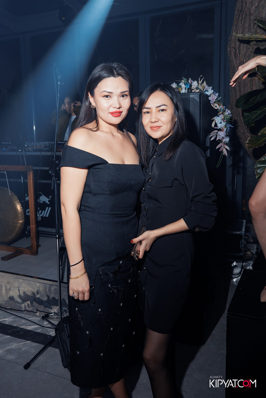 EDEN BAR & RESTAURANT. КИПЯТКОМ АЛМАТЫ!