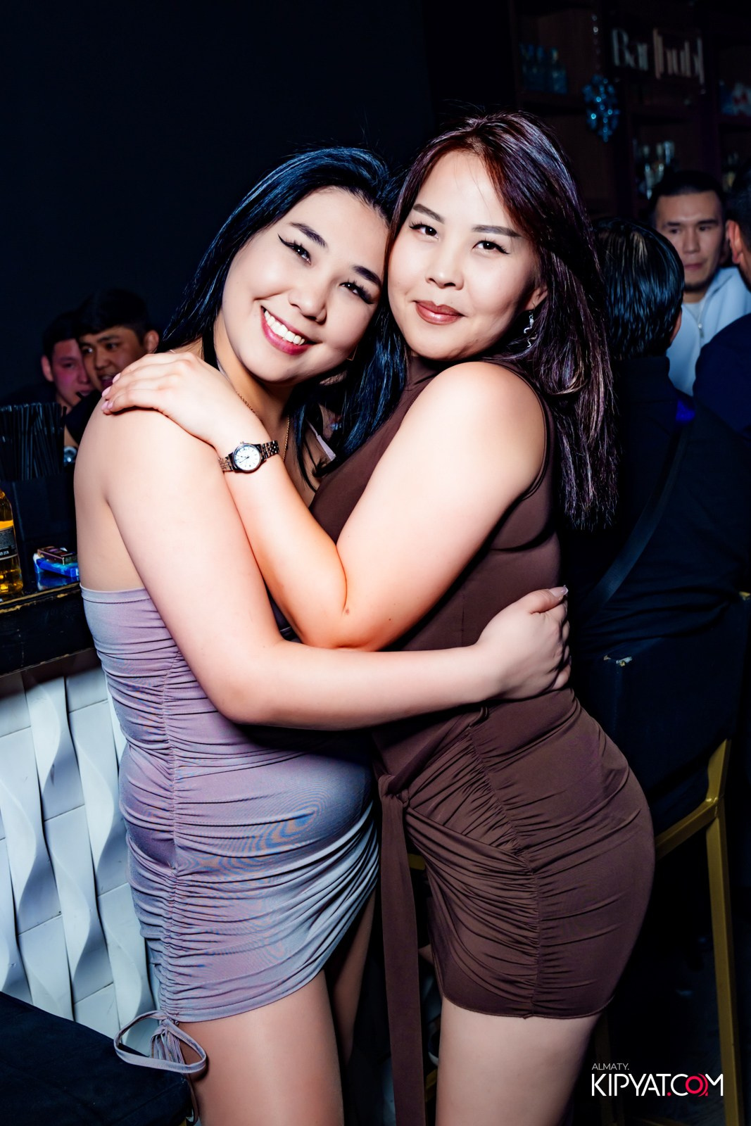 UYAT EMES BAR. КИПЯТКОМ АЛМАТЫ! Фотосъемка мероприятий в Алматы