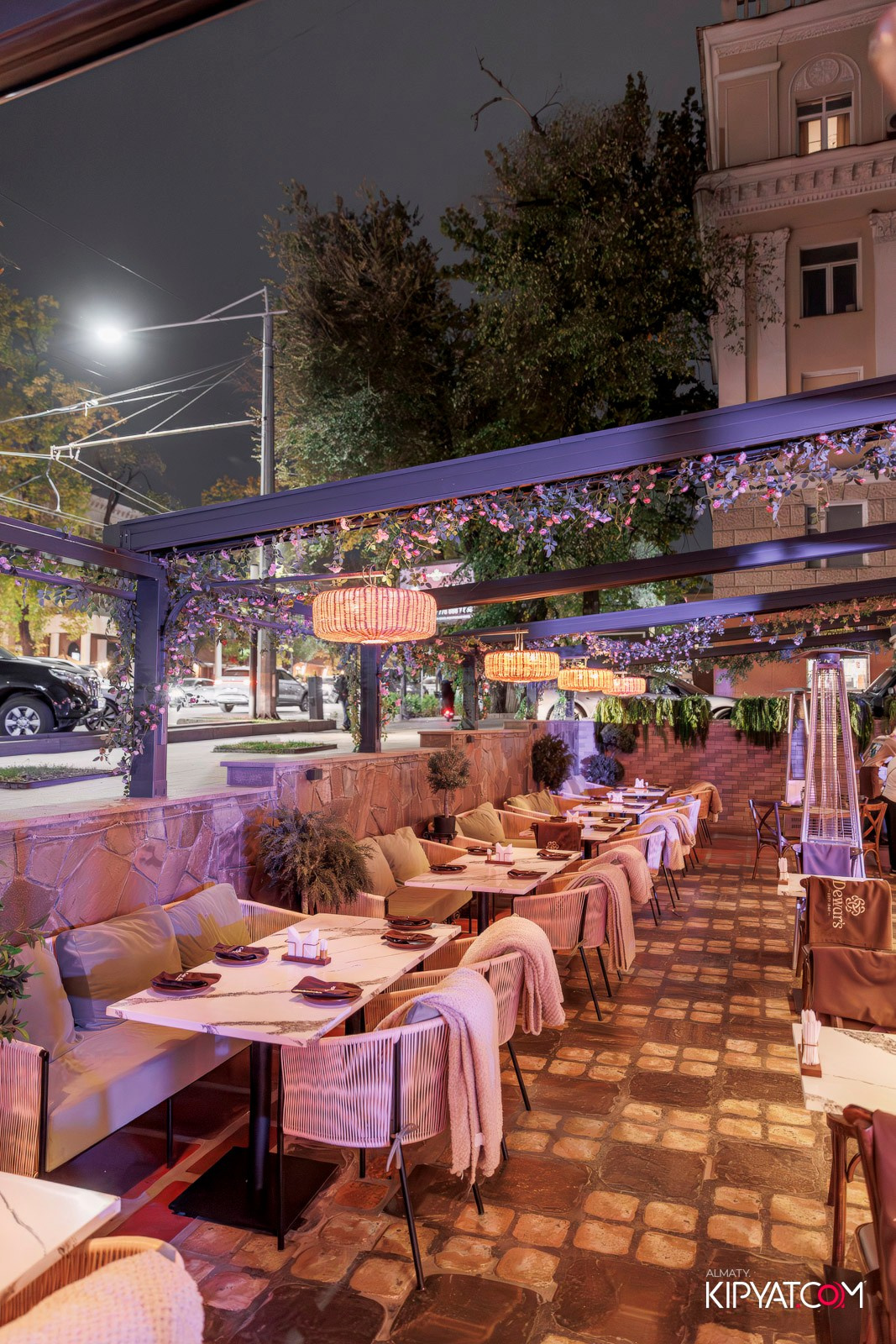 ОФИЦИАЛЬНОЕ ОТКРЫТИЕ CAFE LEFFE. КИПЯТКОМ АЛМАТЫ!