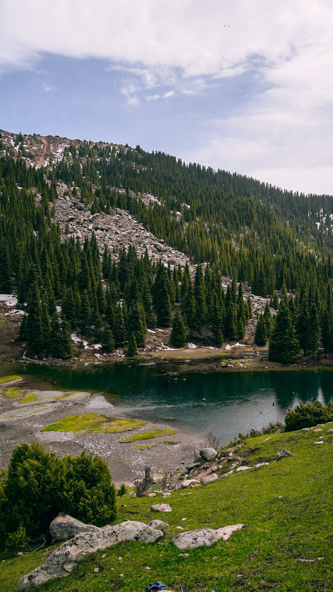 Кыргызстан. Человек с фотокамерой
