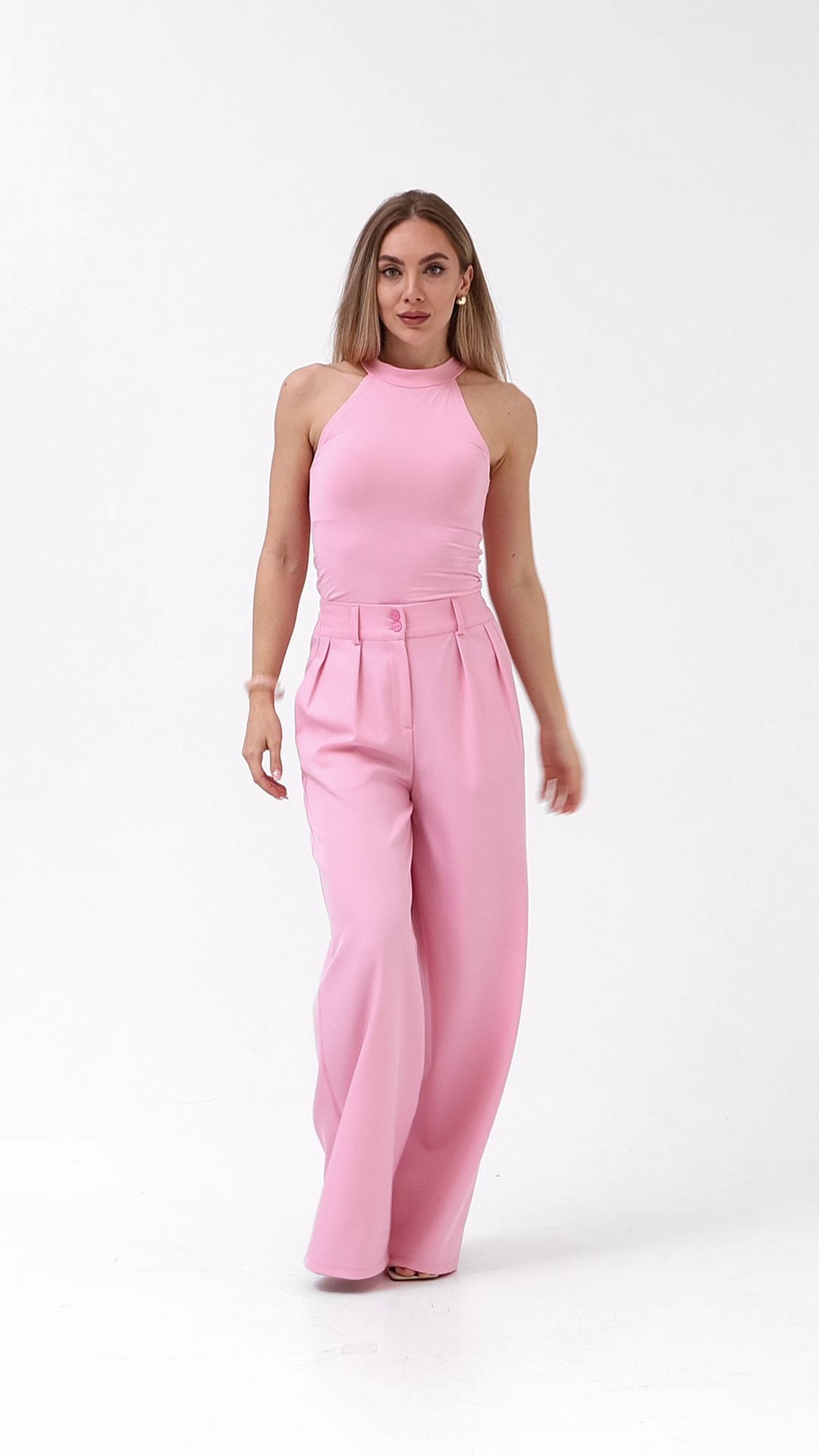 Настя. Фото для маркетплейсов в самых сочных локациях города Сочи