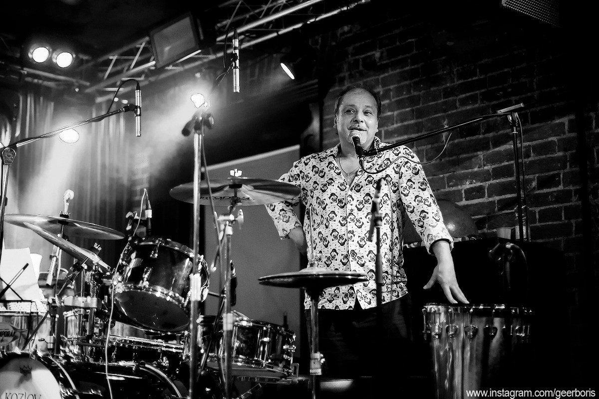 Фотосъемка концерта Артура Газарова & co. Репортажный фотограф Борис Геер