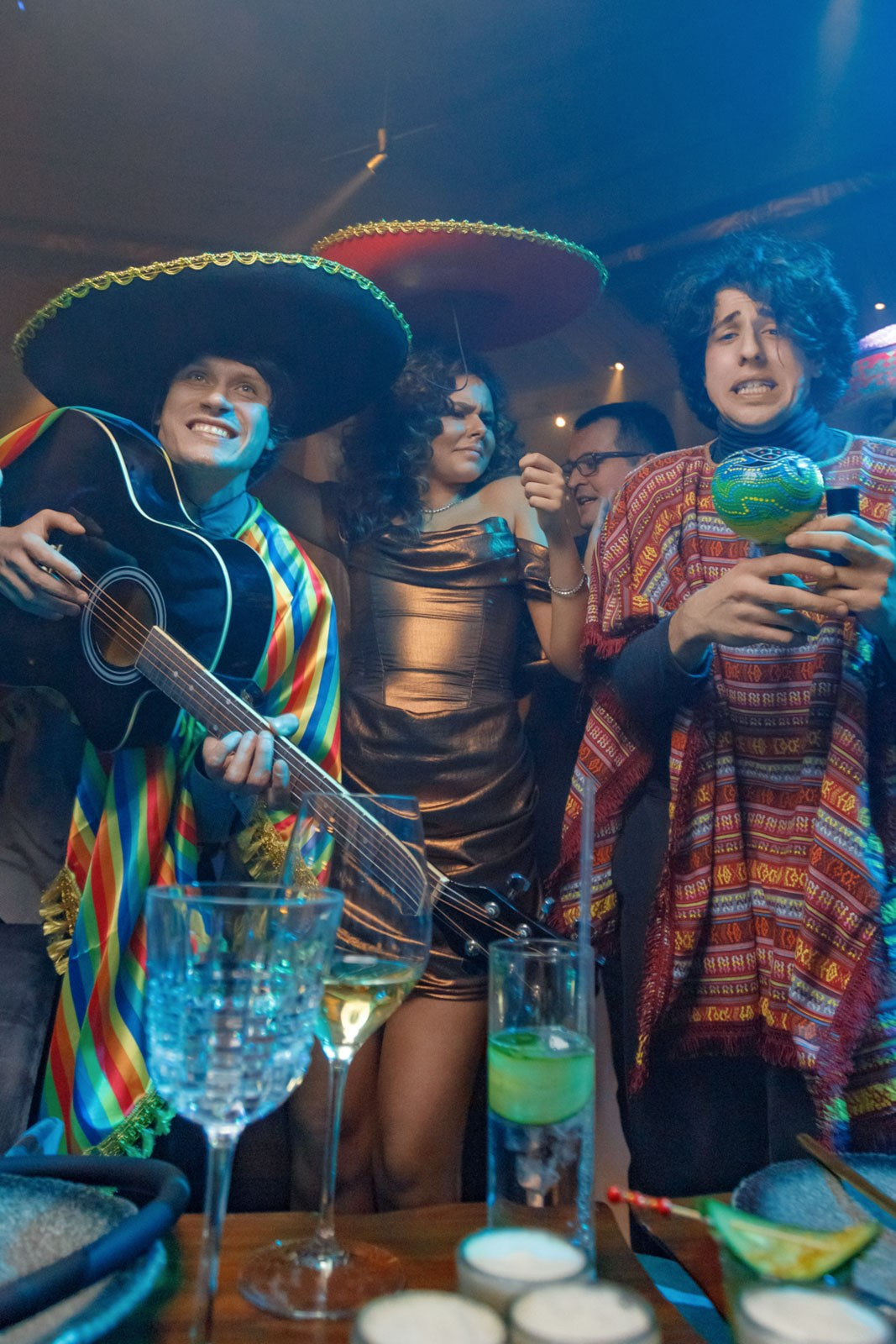 ДНИ РОЖДЕНИЯ ВЗРОСЛЫХ. Фотограф и видеограф для бизнеса в Москве — фуд, рестораны, интерьер, контент | Sizov Studio