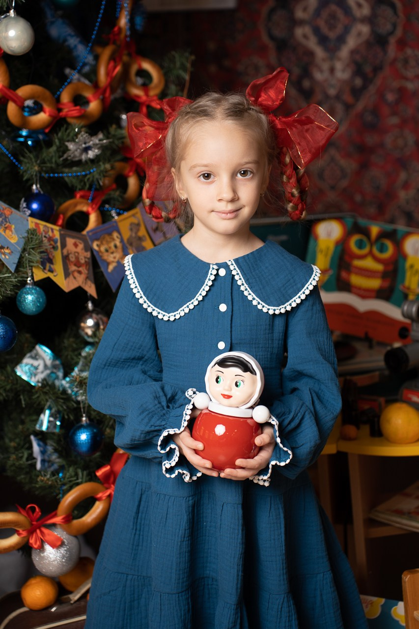 Елка, кассеты и мандаринки. Фотограф Мария Ковкова