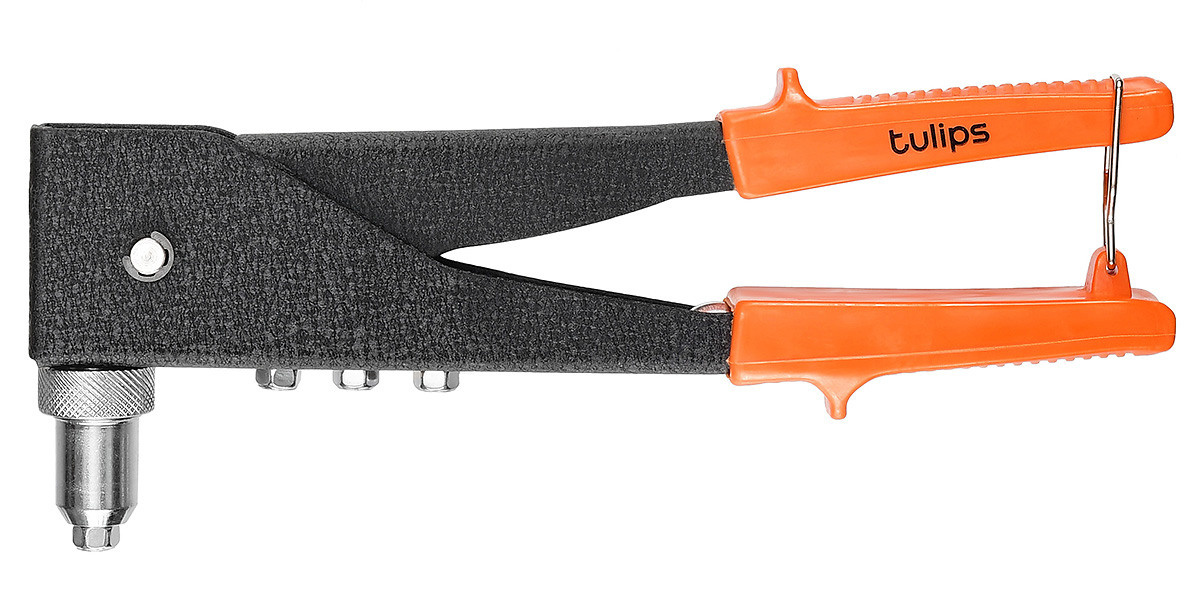 строительный инструмент чёрный с оранжевым на белом фоне