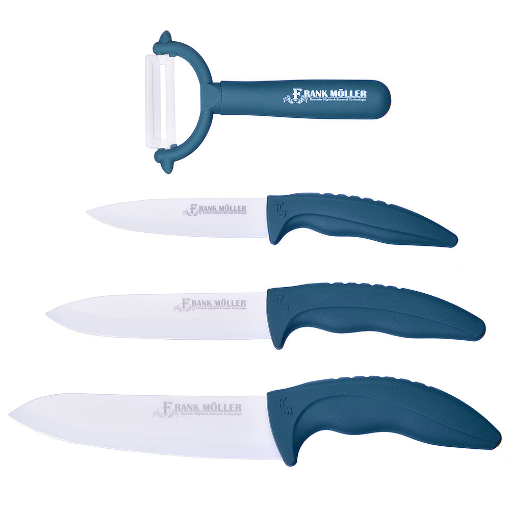 набор ножей вид сверху на белом фоне