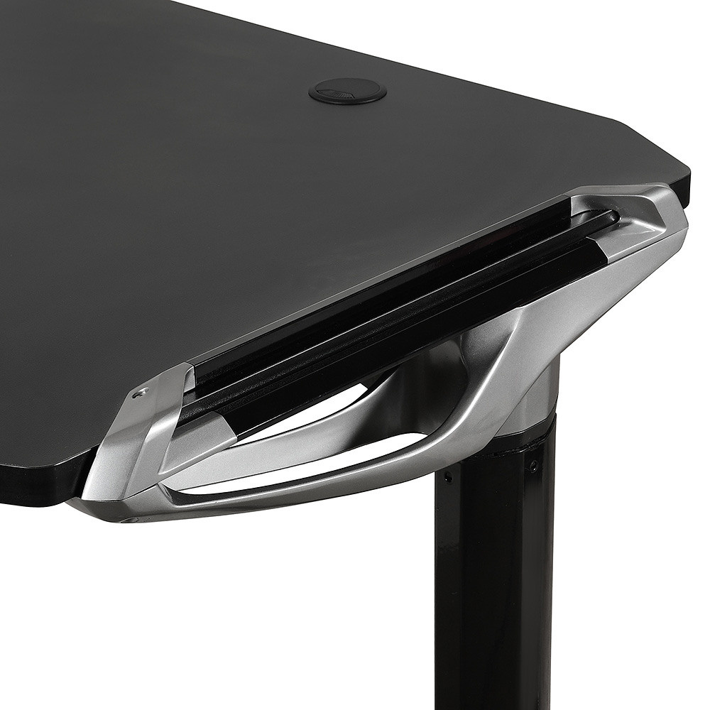 фрагмент стола чёрного компьютерного