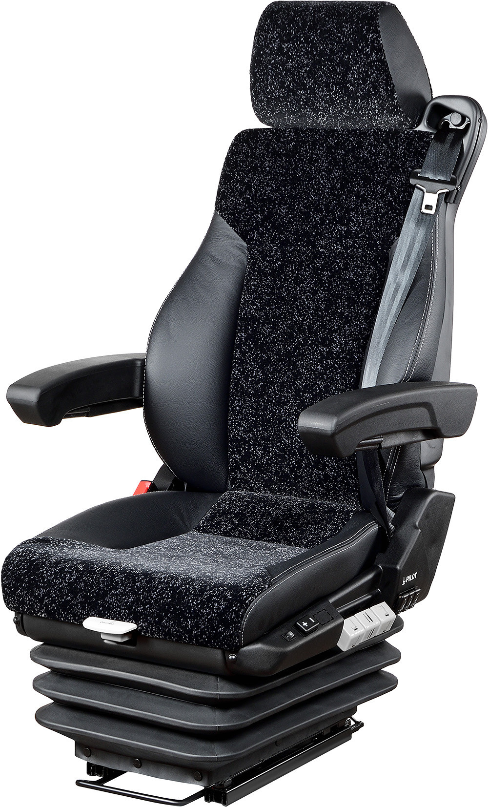 Кресло водительское бежевого цвета на белом фоне