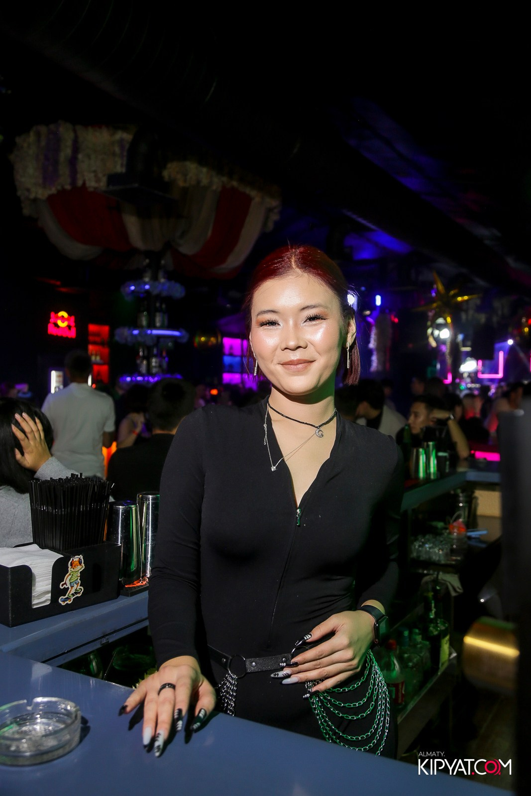 UYAT EMES BAR. КИПЯТКОМ АЛМАТЫ!