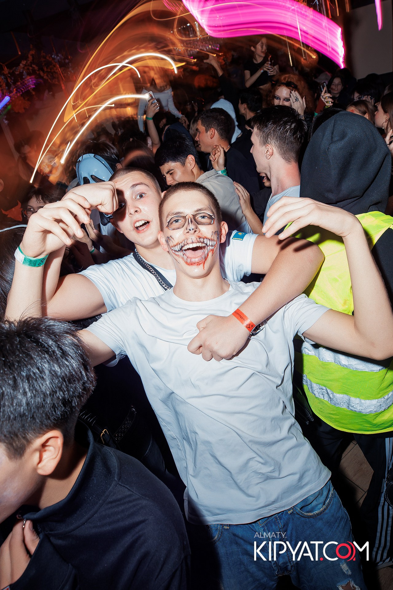 KRASNOFF PARTY ROCKY HORROR BAR. КИПЯТКОМ АЛМАТЫ!