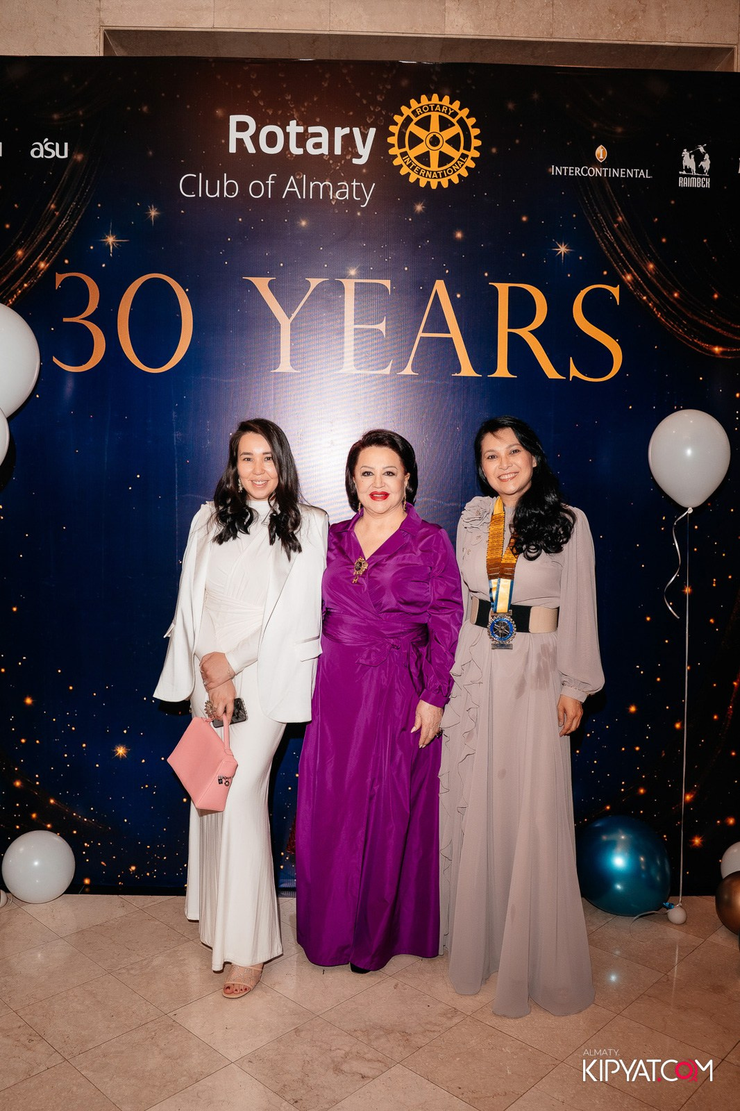 БЛАГОТВОРИТЕЛЬНЫЙ УЖИН В ЧЕСТЬ 30-ЛЕТИЯ ROTARY CLUB OF ALMATY. КИПЯТКОМ АЛМАТЫ!