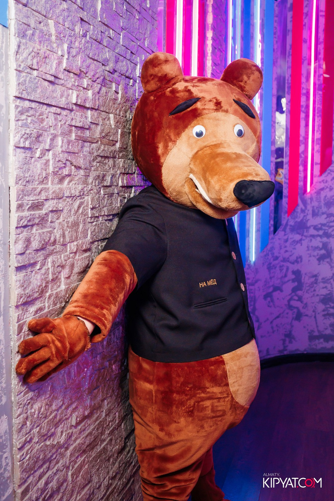 УХО И МЕДВЕДЬ НА ГАГАРИНА. КИПЯТКОМ АЛМАТЫ!