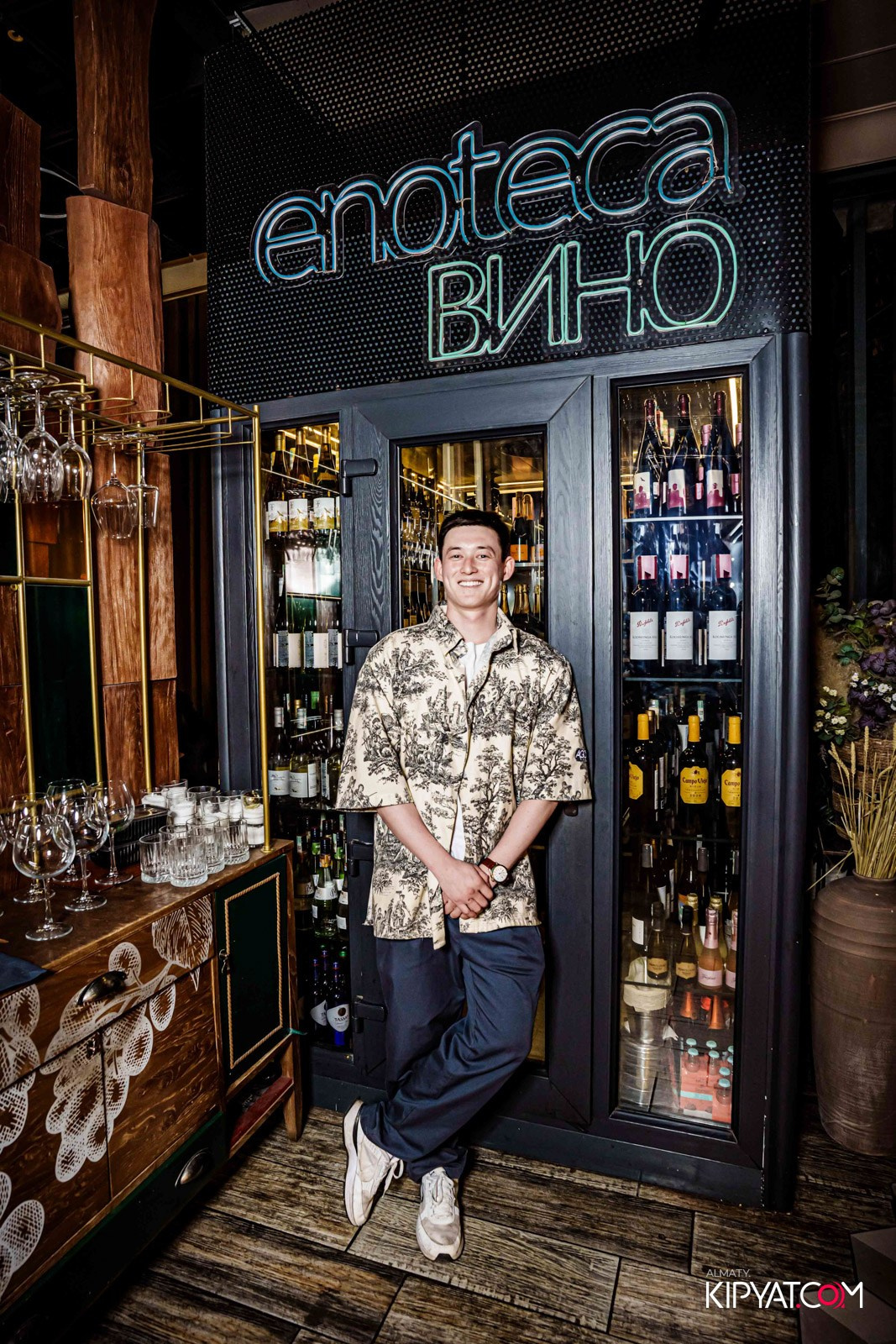 КАФЕ AGOSTO. КИПЯТКОМ АЛМАТЫ!