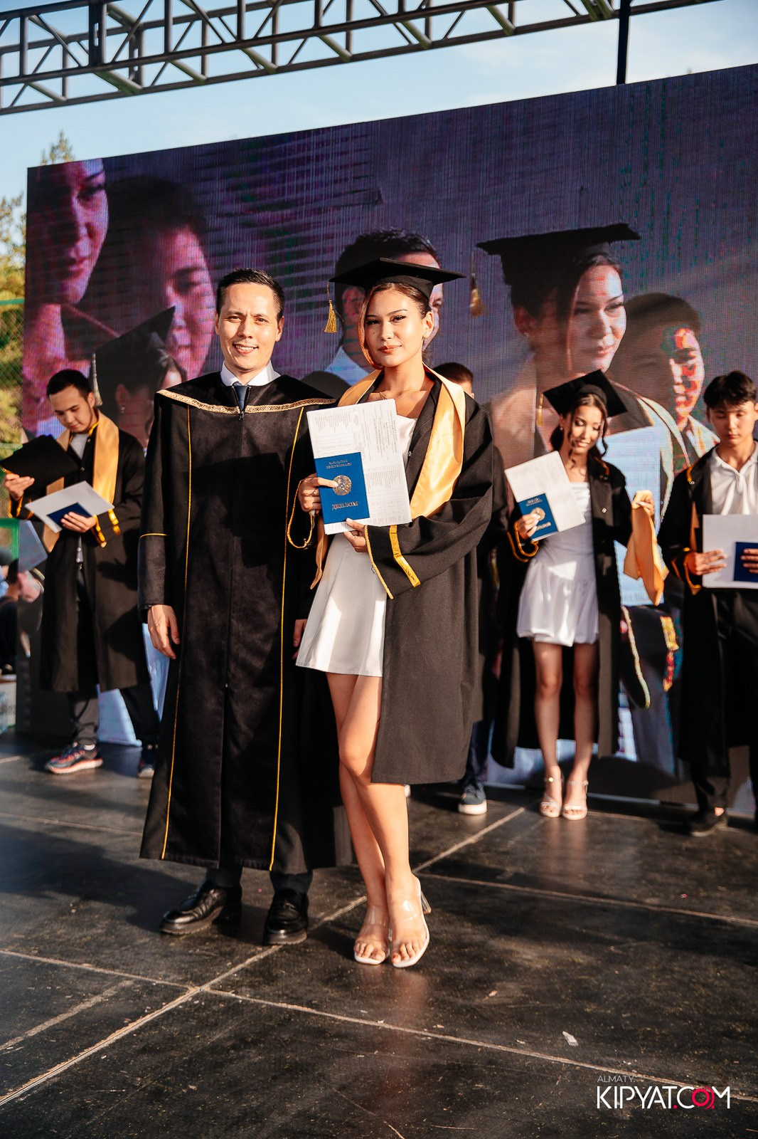 ВРУЧЕНИЕ ДИПЛОМОВ — НАРХОЗ КОЛЛЕДЖ. Part 3. КИПЯТКОМ АЛМАТЫ!