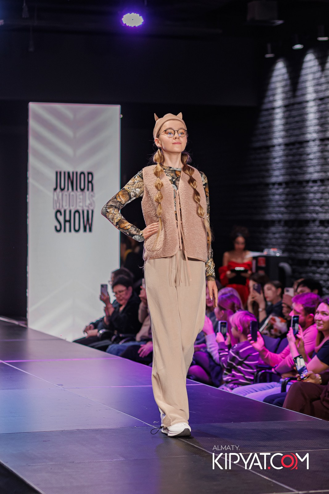 JUNIOR MODELS SHOW В РАМКАХ БЛАГОТВОРИТЕЛЬНОГО ПРОЕКТА МОДА ЗА СЧАСТЬЕ ДЕТЕЙ. КИПЯТКОМ АЛМАТЫ!