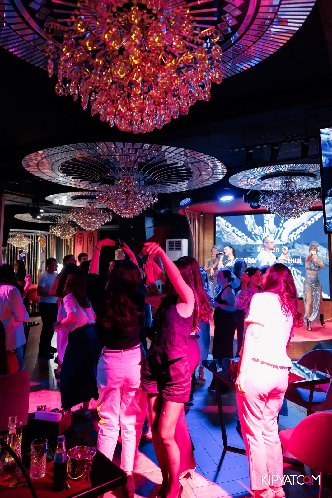 ЗАЯ, НА БИС. КИПЯТКОМ АЛМАТЫ!