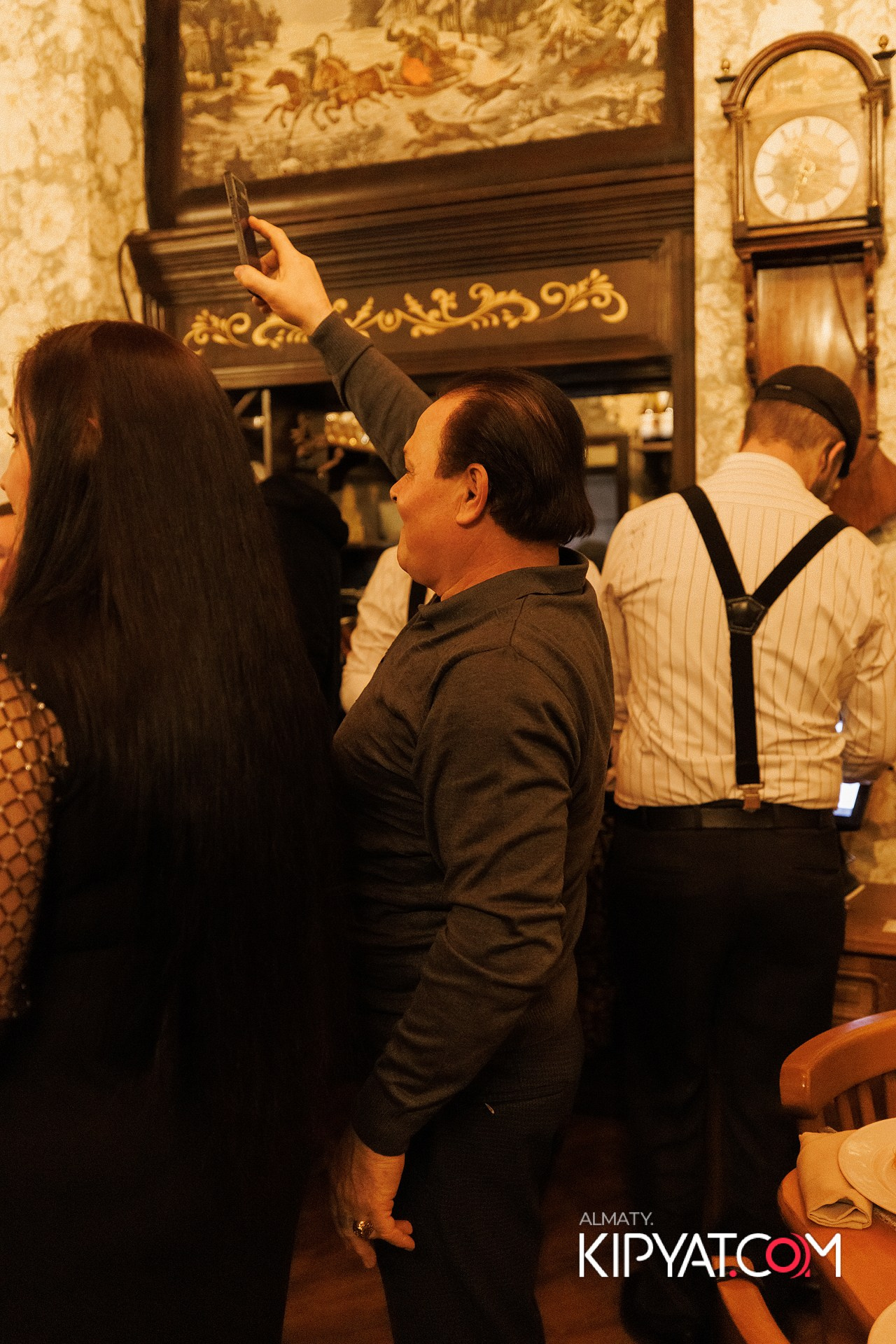 РЕСТОРАН «МАРЬИНА РОЩА». КИПЯТКОМ АЛМАТЫ!