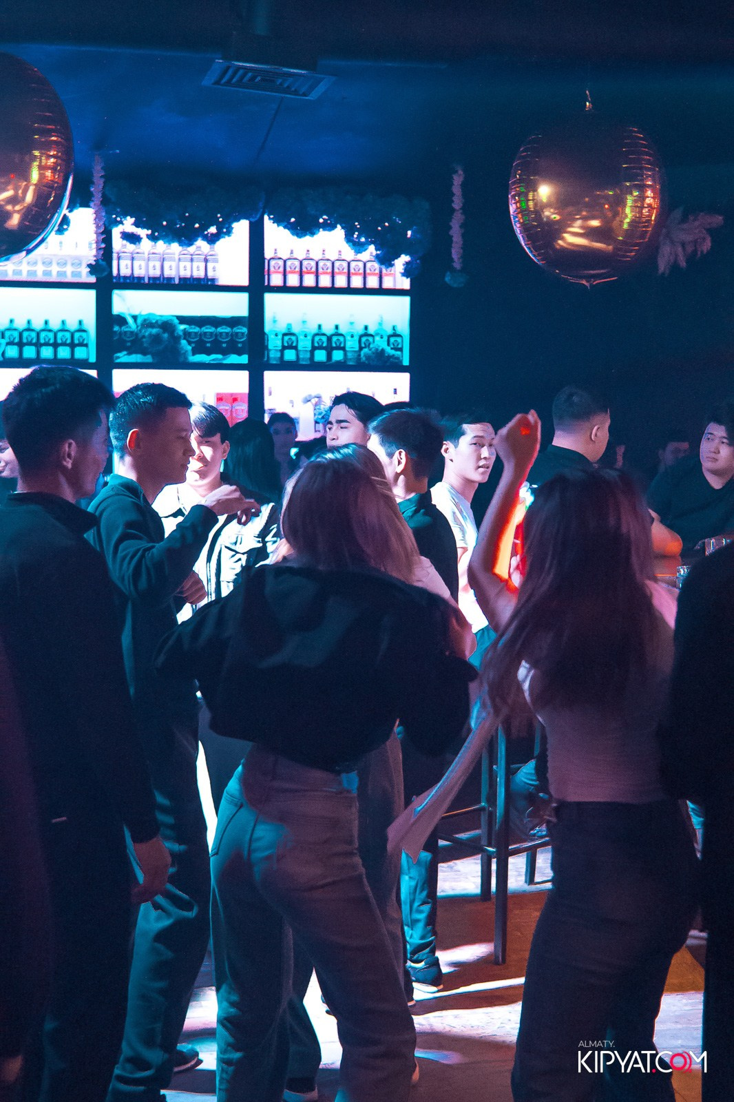 UYAT EMES BAR. КИПЯТКОМ АЛМАТЫ!