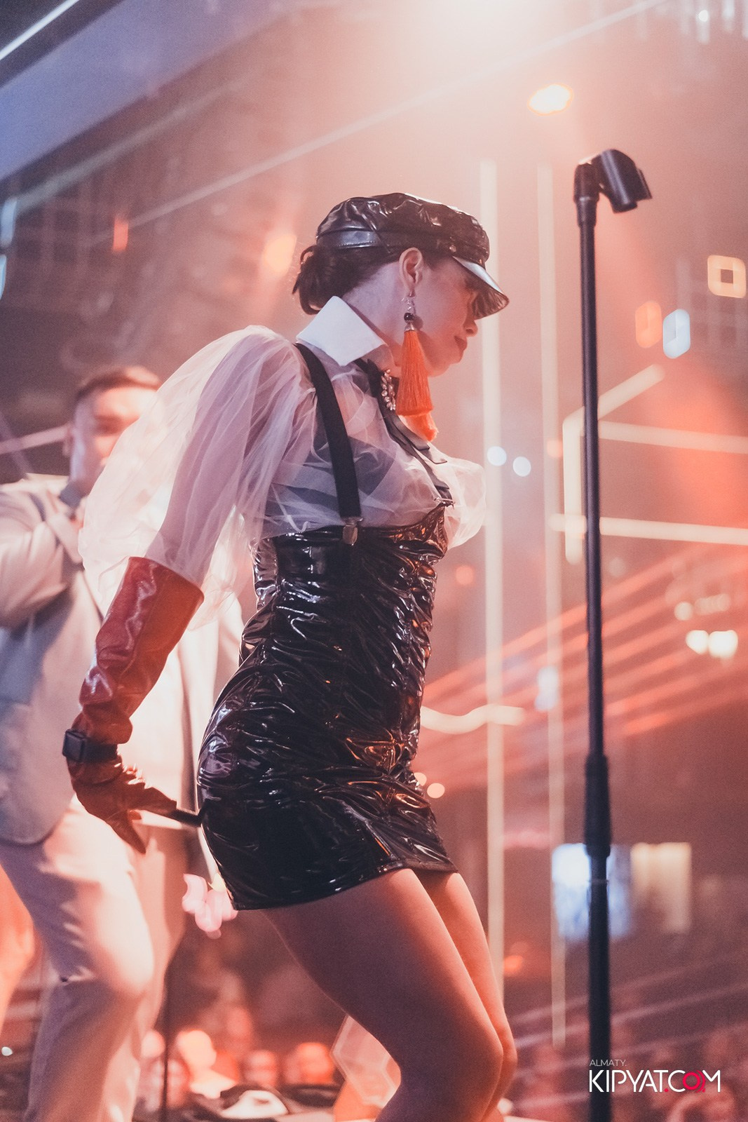 CLUB SHOW BY ИРИНА КАЙРАТОВНА В SANTA BARBARA CLUB. КИПЯТКОМ АЛМАТЫ!