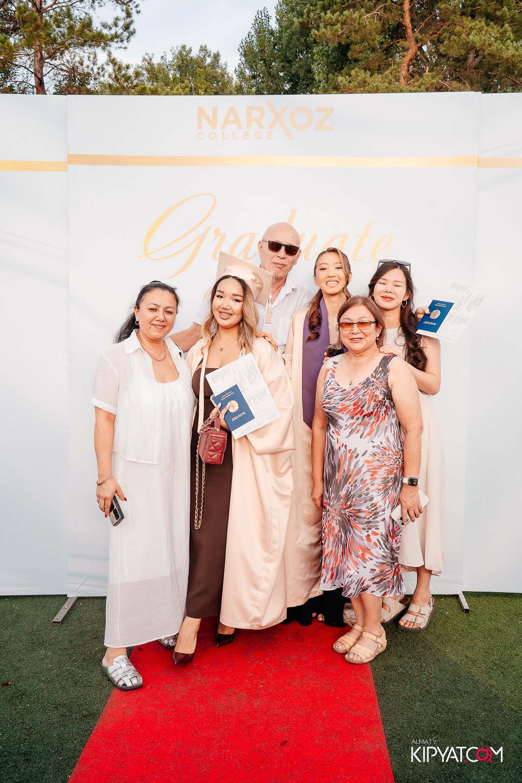 ВРУЧЕНИЕ ДИПЛОМОВ — НАРХОЗ КОЛЛЕДЖ. Part 1. КИПЯТКОМ АЛМАТЫ!