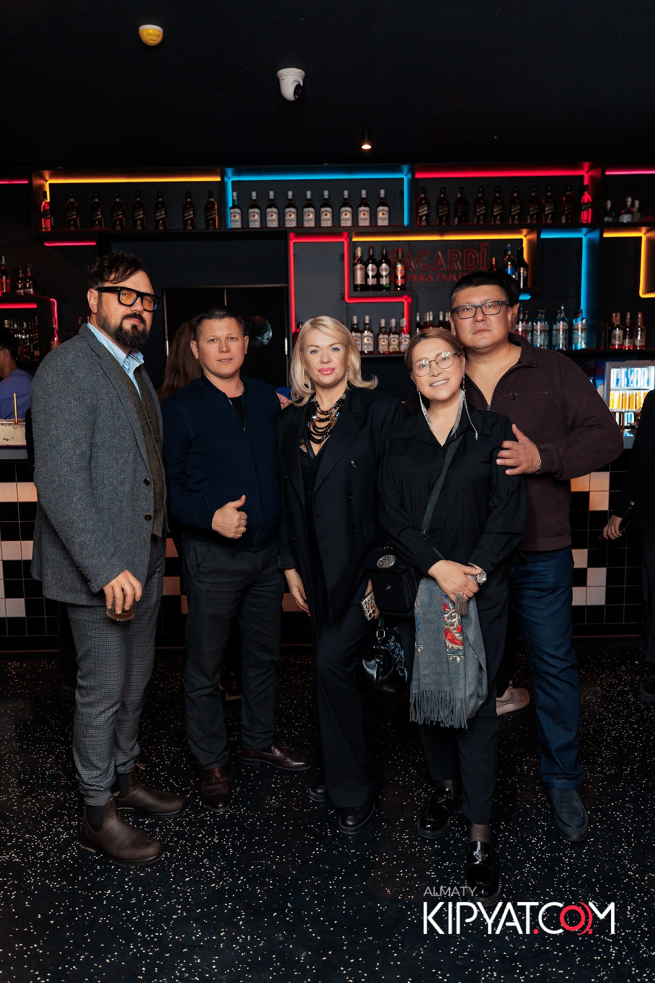 ПРЕЗЕНТАЦИЯ КНИГИ ВИКТОРА ЕЛИСЕЕВА. КИПЯТКОМ АЛМАТЫ!