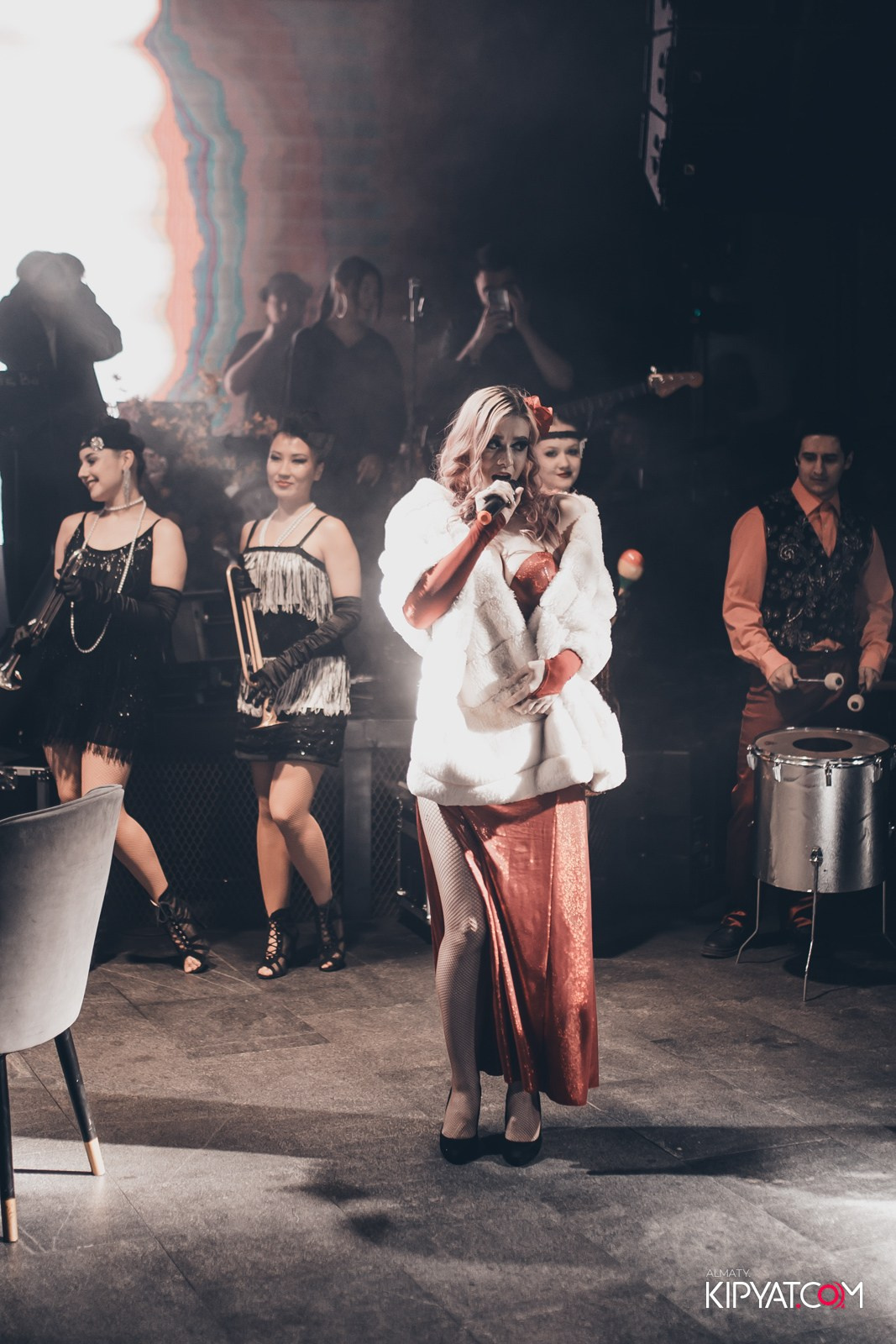 FRIENDS BAR & TERRACE. КИПЯТКОМ АЛМАТЫ!