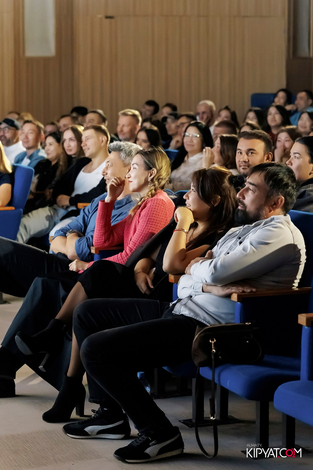 ИМПРОВИЗАЦИОННОЕ STAND UP ШОУ. КИПЯТКОМ АЛМАТЫ! Фотосъемка мероприятий в Алматы