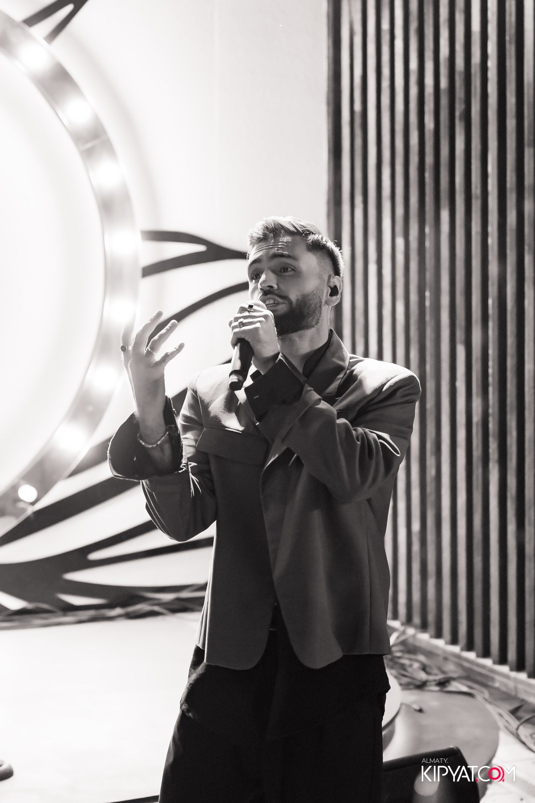 НОДАР РЕВИЯ В «ЗАЯ, НА БИС». КИПЯТКОМ АЛМАТЫ!