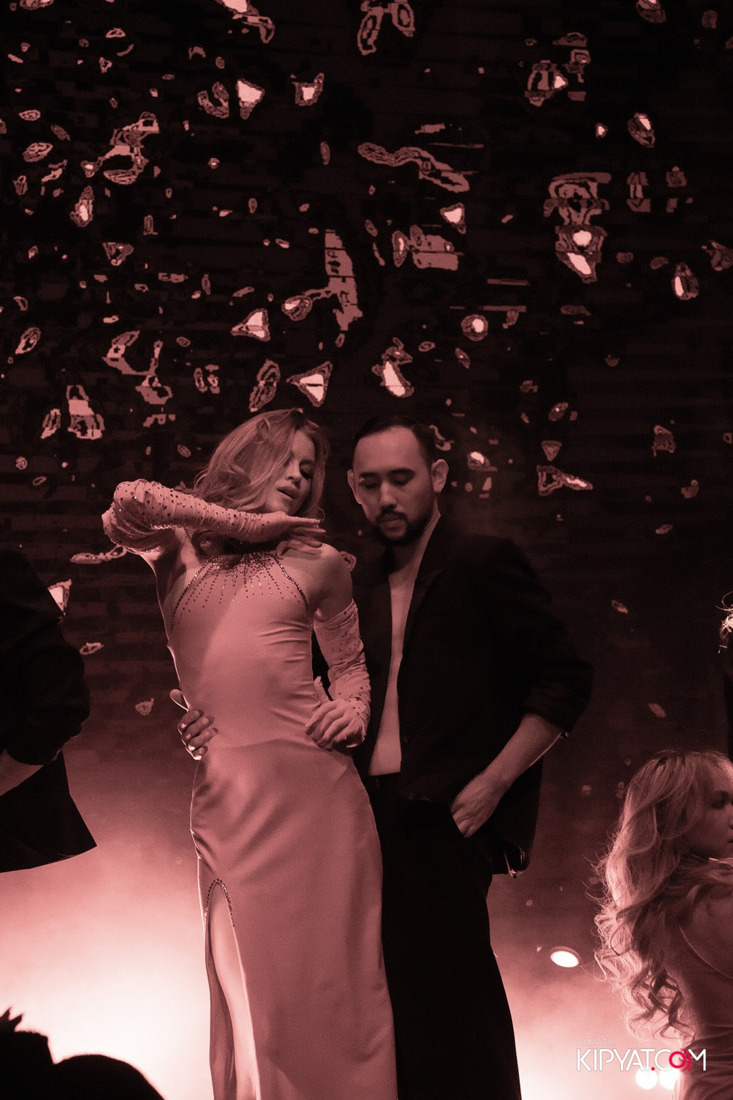 QUEEN. КИПЯТКОМ АЛМАТЫ!