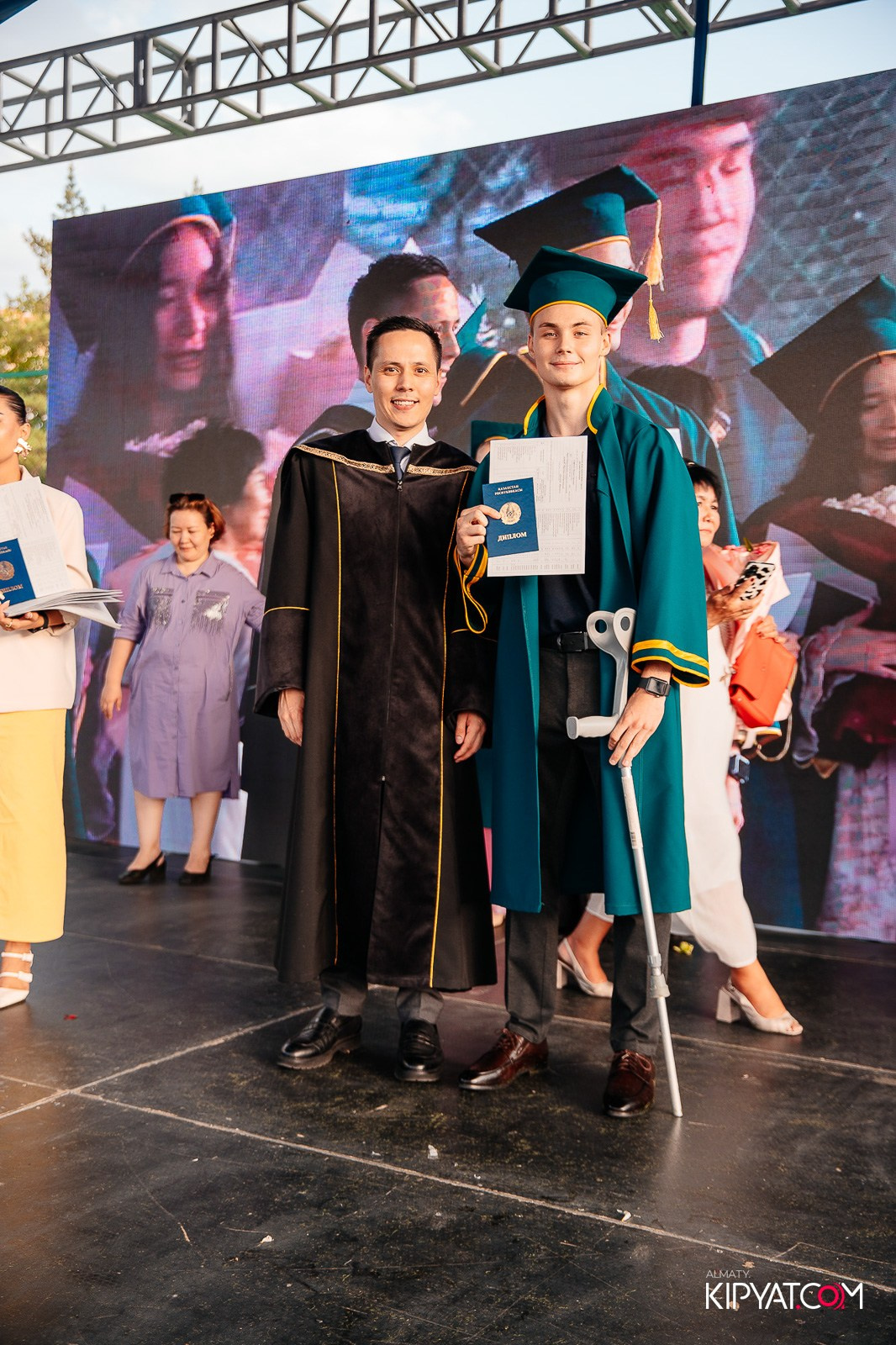 ВРУЧЕНИЕ ДИПЛОМОВ — НАРХОЗ КОЛЛЕДЖ. Part 4. КИПЯТКОМ АЛМАТЫ!