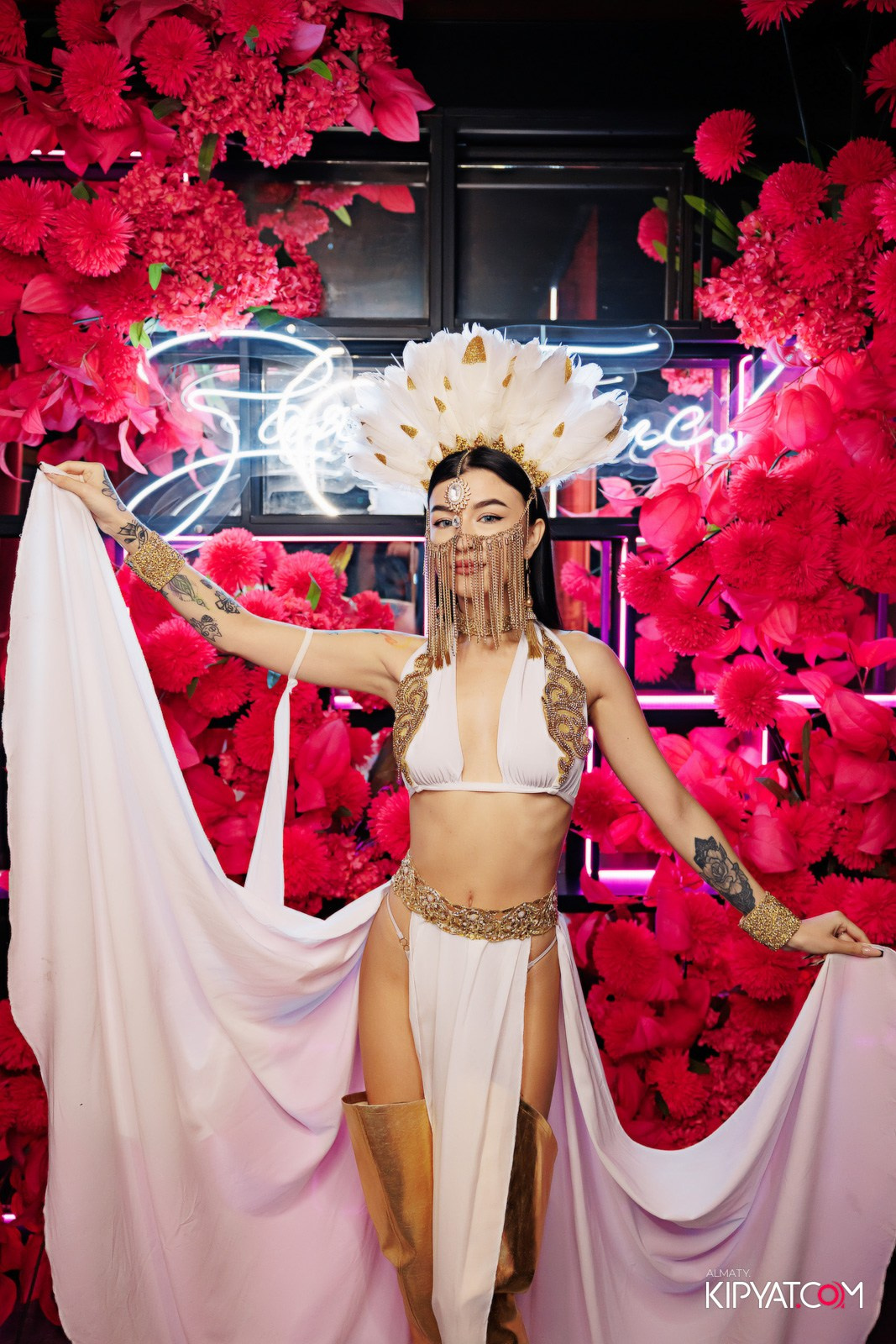 ЗАЯ, НА БИС. КИПЯТКОМ АЛМАТЫ!