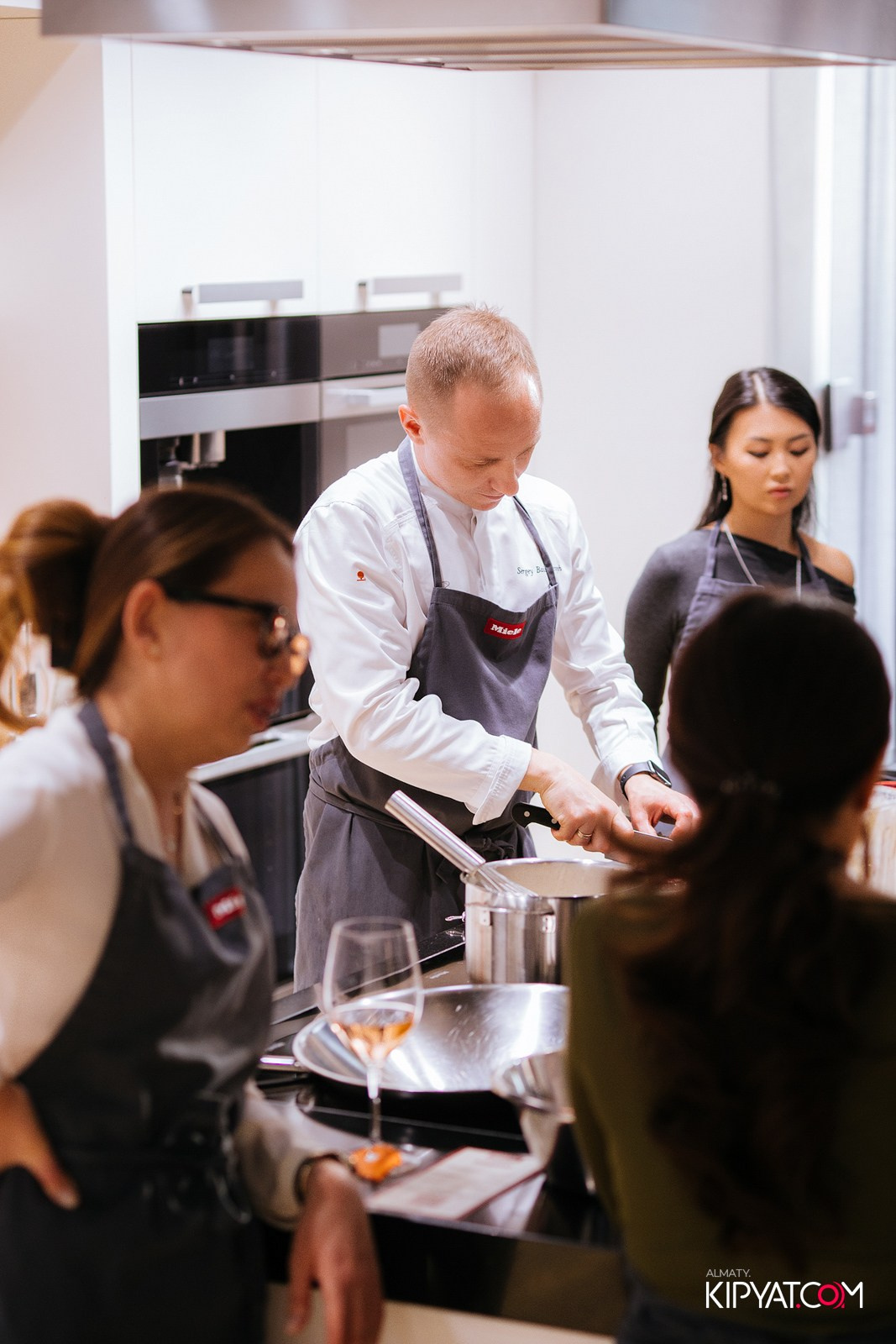 МАСТЕР-КЛАСС MIELE. КИПЯТКОМ АЛМАТЫ!