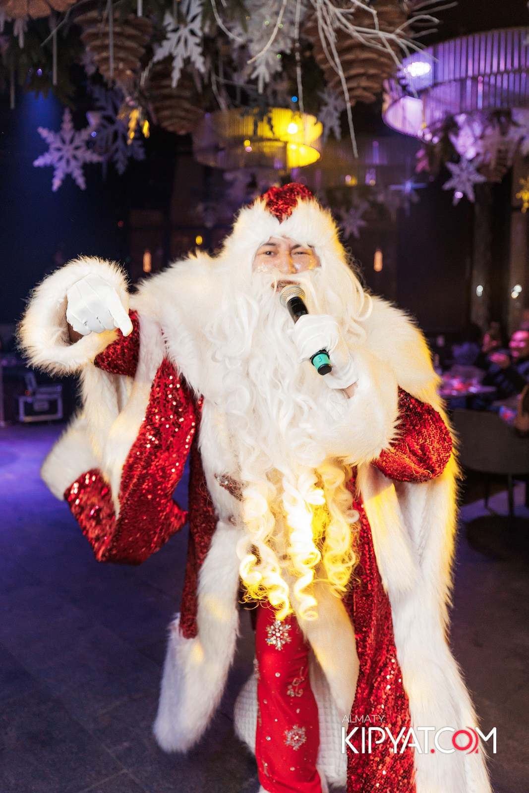 FRIENDS BAR & TERRACE. КИПЯТКОМ АЛМАТЫ!