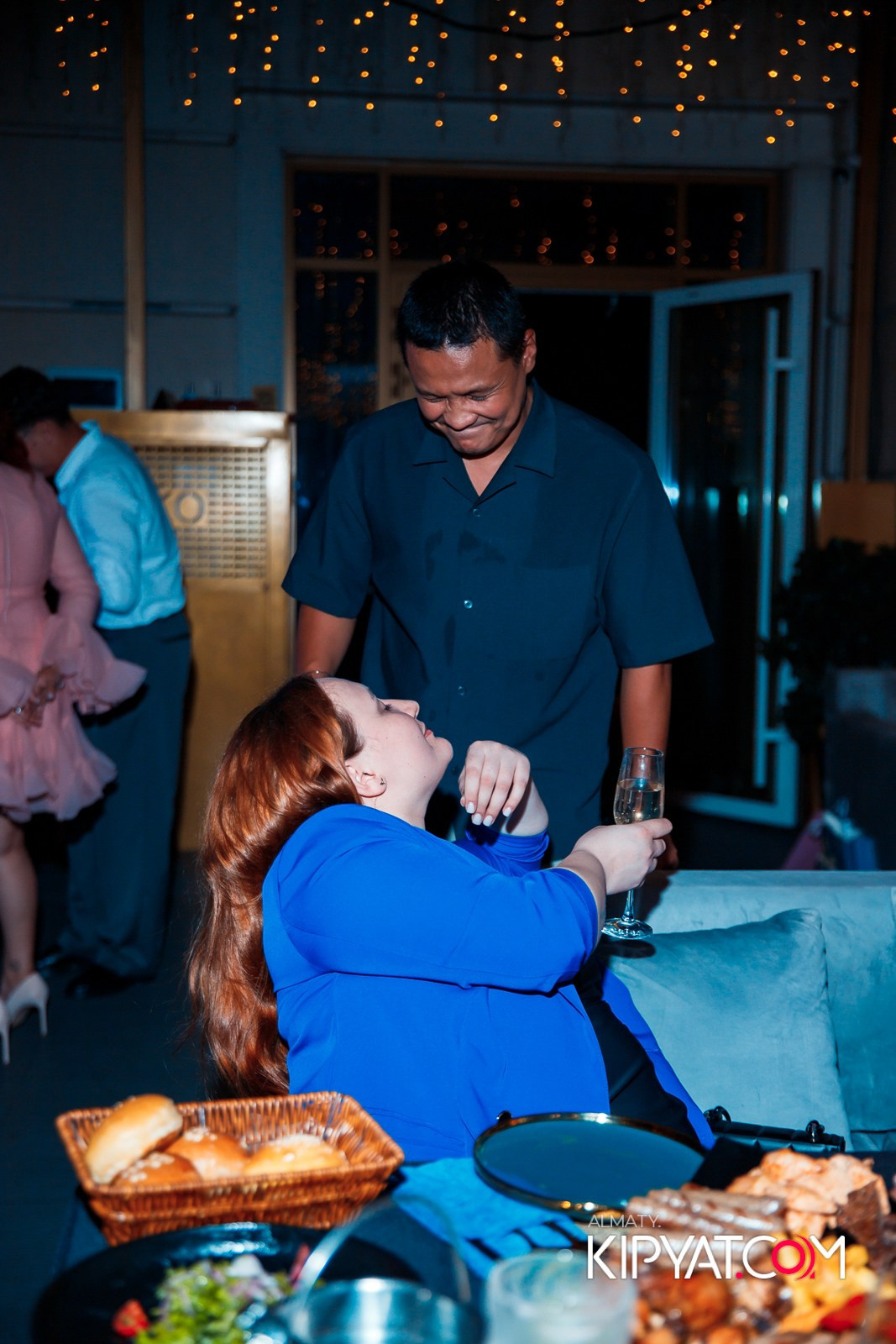 OBLAKO LOUNGE BAR. КИПЯТКОМ АЛМАТЫ!