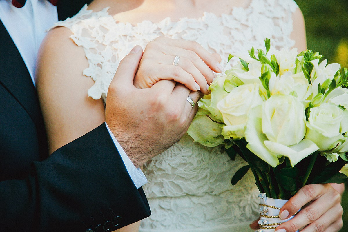 Москва. Свадебная романтическая прогулка Лены и Эндрю. Фотограф крещение венчание в Петербурге! Помогает подобрать храм и посоветовал душевного батюшку в СПб