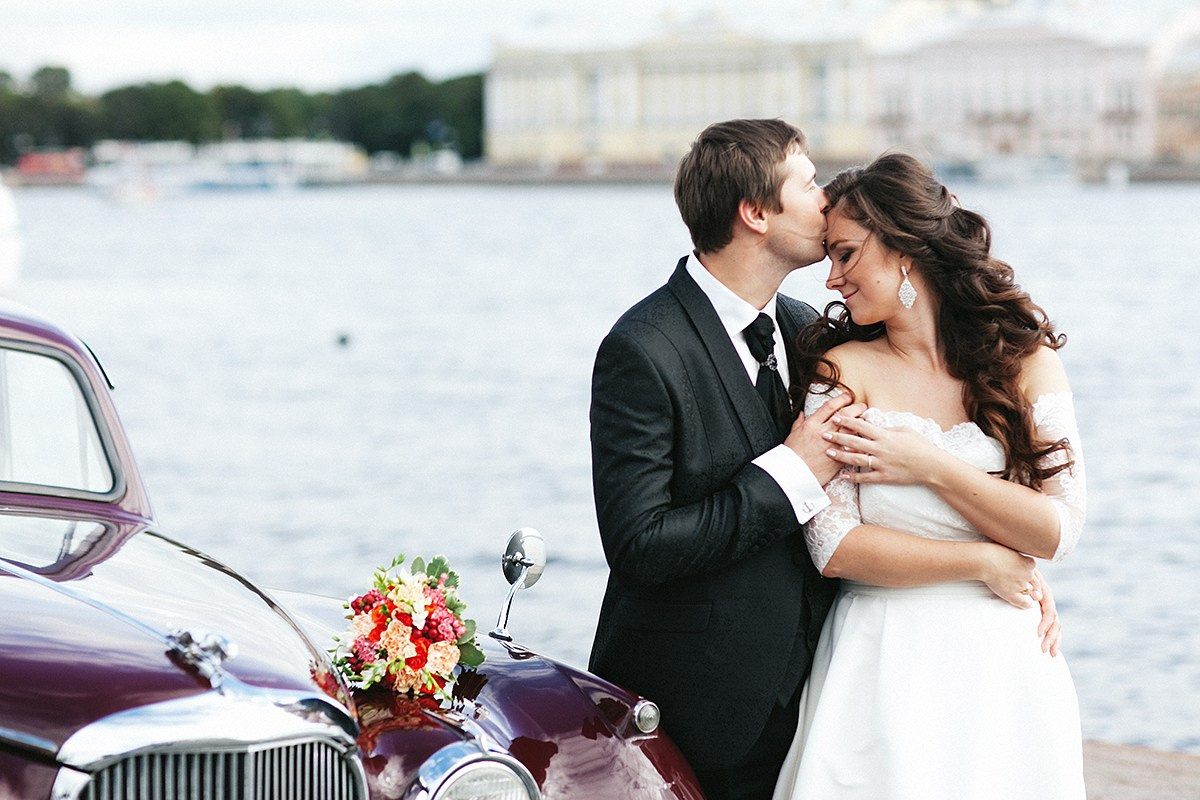 Свадебный фотограф в СПб. Фотограф крещение венчание в Петербурге! Помогает подобрать храм и посоветовал душевного батюшку в СПб