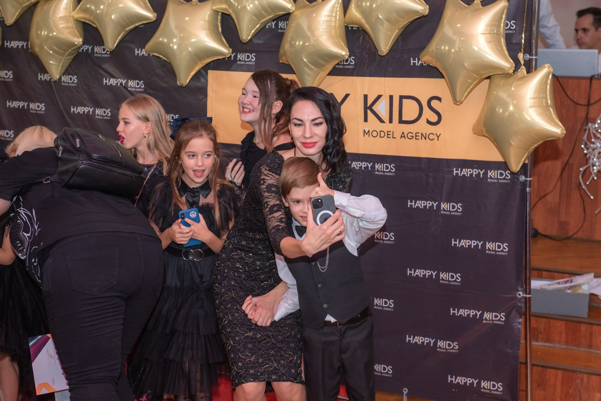 HAPPYkids дефиле санаторий Октябрьский. Семейный и коммерческий фотограф в Сочи Александр Бодунов