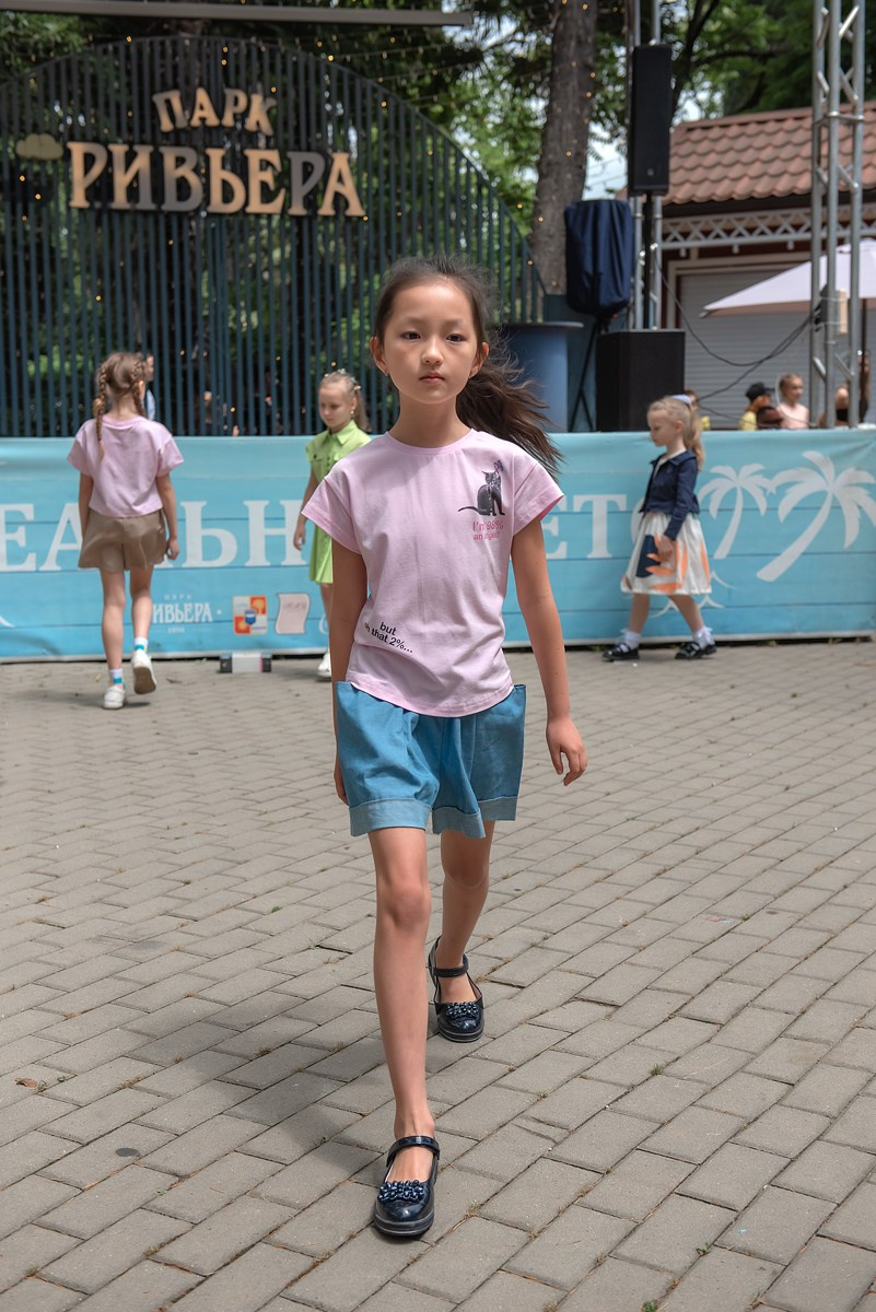 Парк Ривьера дефиле HAPPYkids. Семейный и коммерческий фотограф в Сочи Александр Бодунов