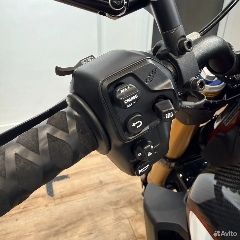 Купить 2021 Indian FTR Carbon Race Replica (VIN 56K*0538). Hello Davidson, Москва. Только хорошие мотоциклы…