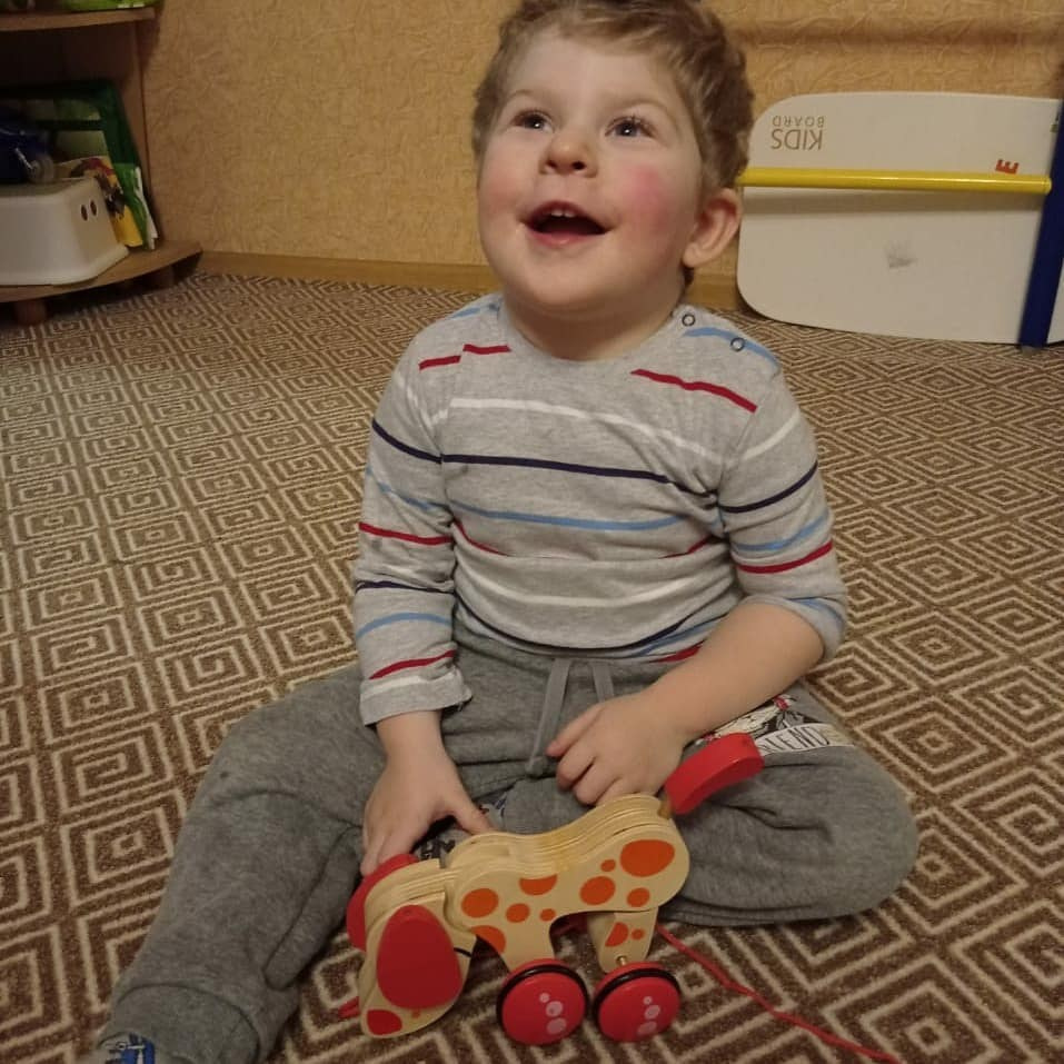 Спасибо нашим спонсорам за новогодние подарки!