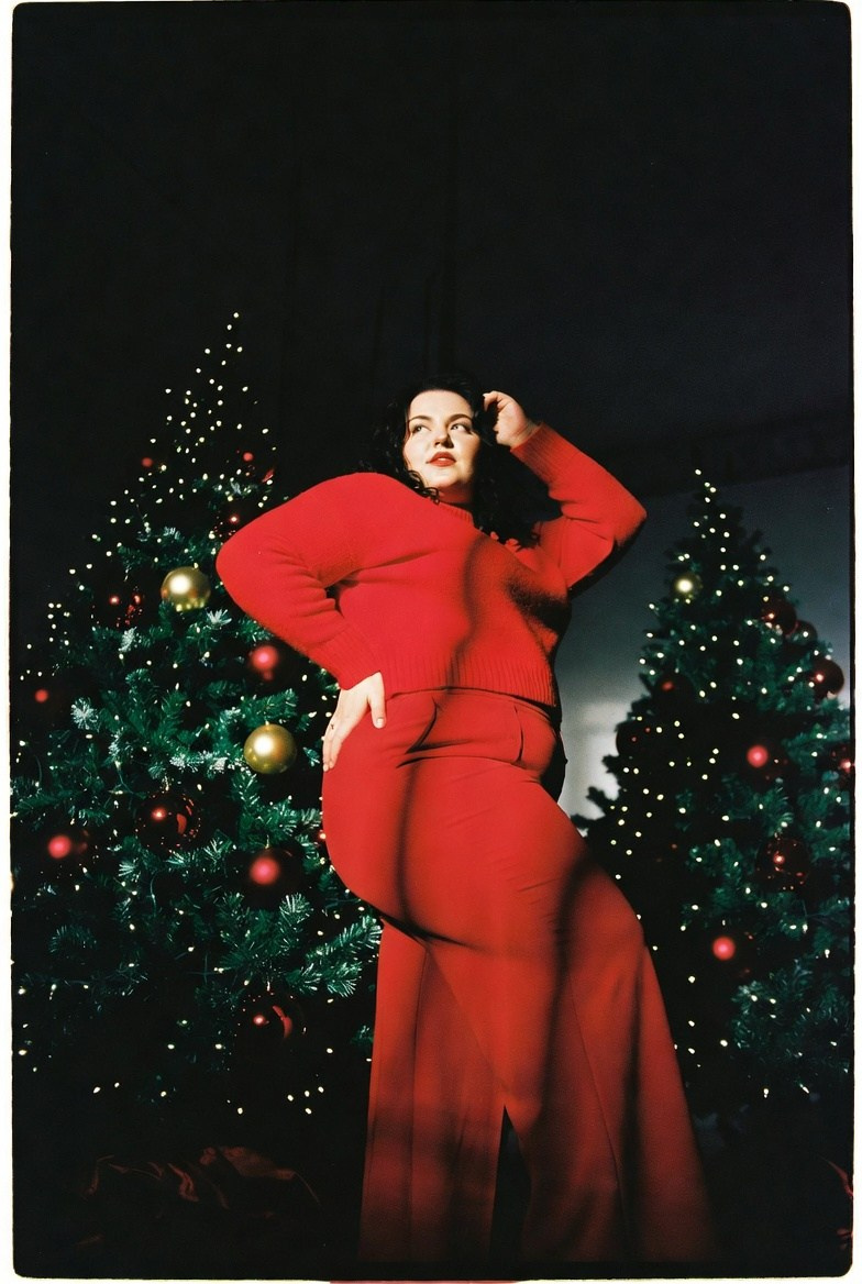 Плюс сайз в красном