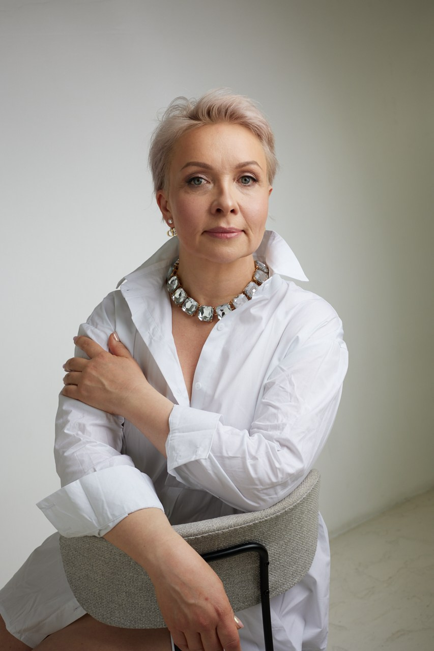 WHITE. Фотомодель